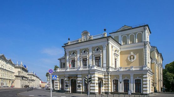 Наши дети посетили кукольный и Купаловский театры