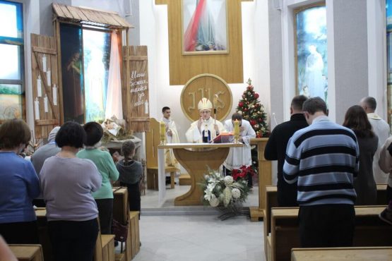 Митрополит Тадеуш Кондрусевич провел отпустовую св. Мессу в Социальном Центре