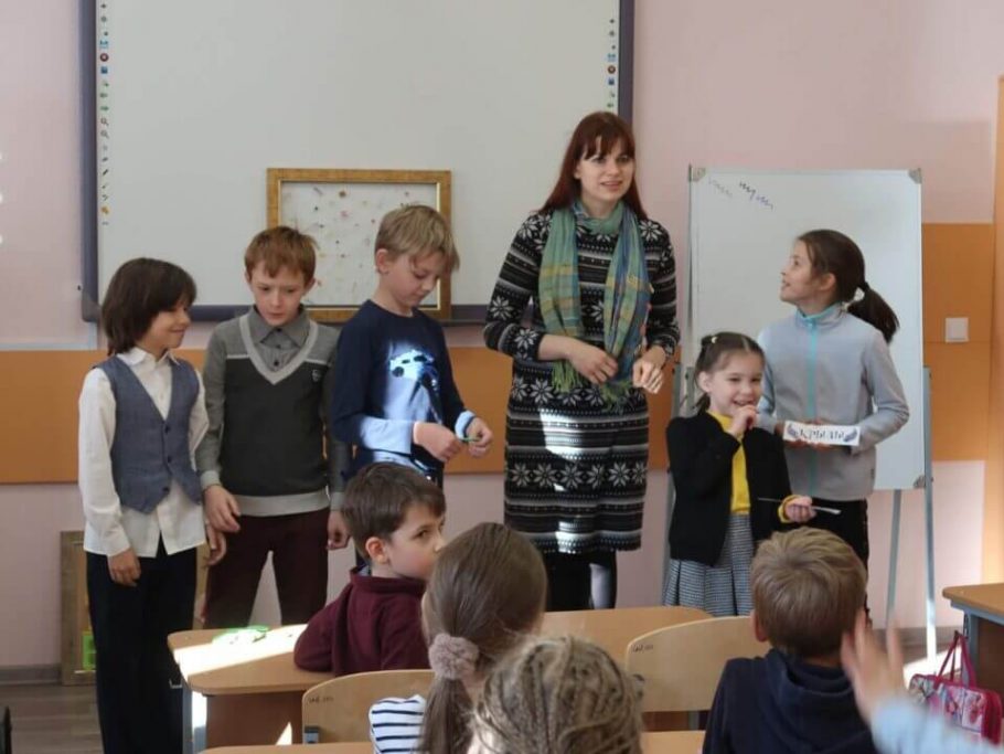 Nadzeja Jasminska conducted a lesson for the students of the Mission