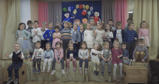 Дзеці падрыхтавалі віншаванне для бабуляў і дзядуляў