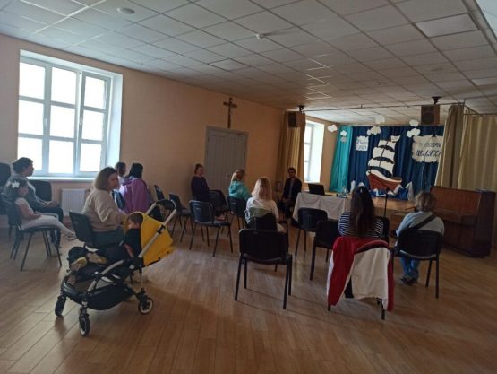 Псіхолаг Ілля Багуцкі правёў першы семінар у Місіі