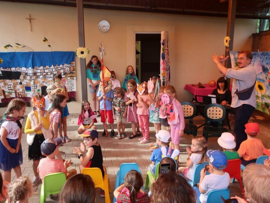 The summer camp ended with a play about the Belarusian first printer Frantsishak Skaryna