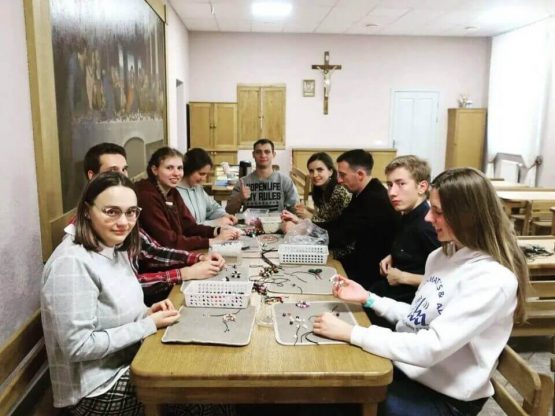 Запрашаем ствараць ружанцы для дзетак