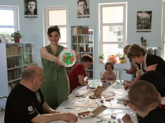 Через творчество к здоровью: “Пластилиновое лето”