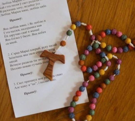 One Million Children Praying the Rosary (Video)