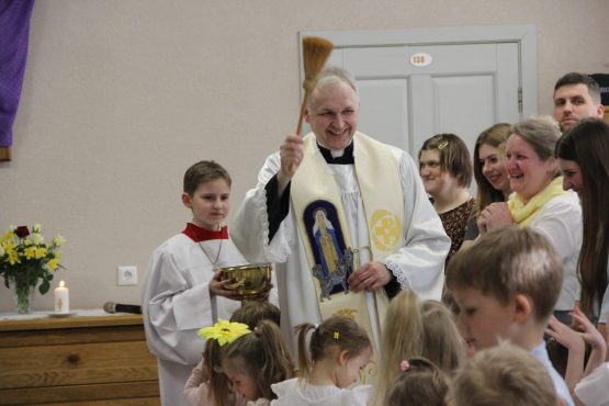 Освящение пасхальных блюд в Миссии