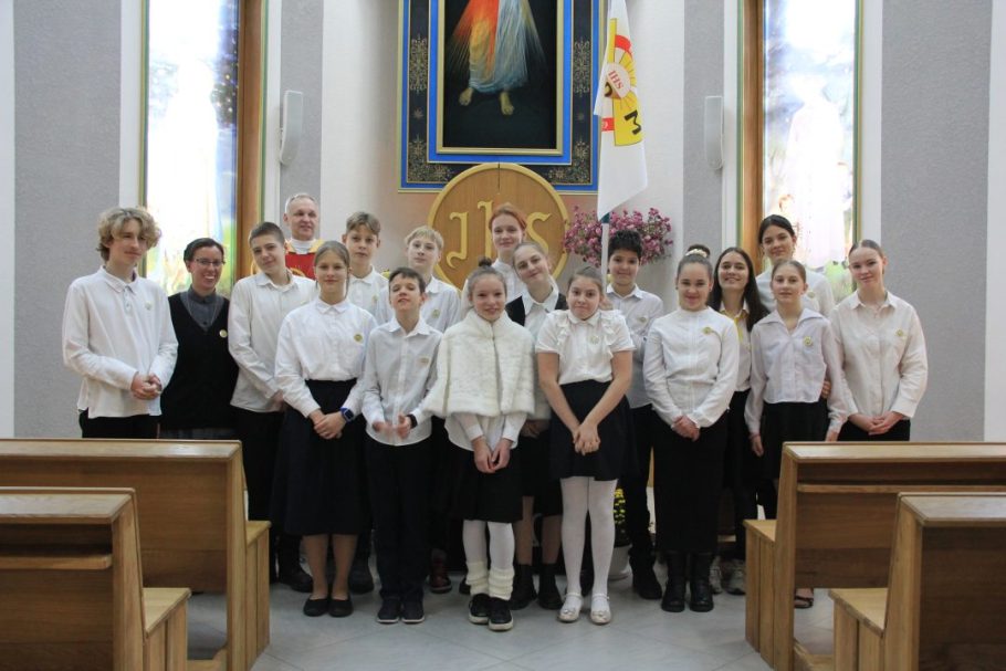 Acceptance into Candidates of the Eucharistic Youth Movement