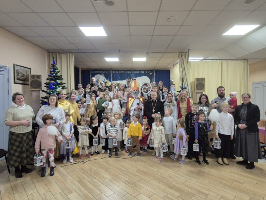 Святы Мікалай наведаў Місію