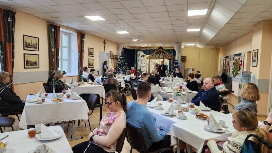 Аплаткавая сустрэча для пажылых, самотных людзей і асобаў з абмежаванымі магчымасцямі