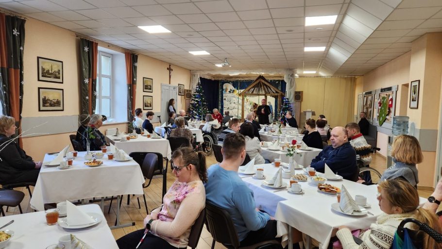 Аплаткавая сустрэча для пажылых, самотных людзей і асобаў з абмежаванымі магчымасцямі